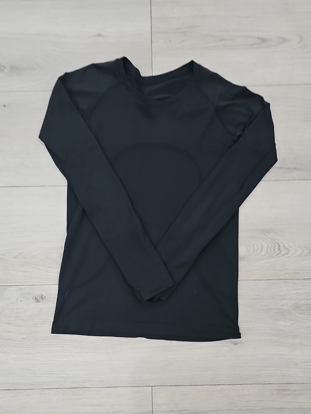 lululemon athletica Black Long Sleeve Crew Top